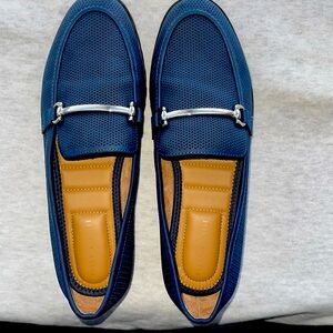 Kelly and Katie loafers in Navy Blue, Women’s Size 9